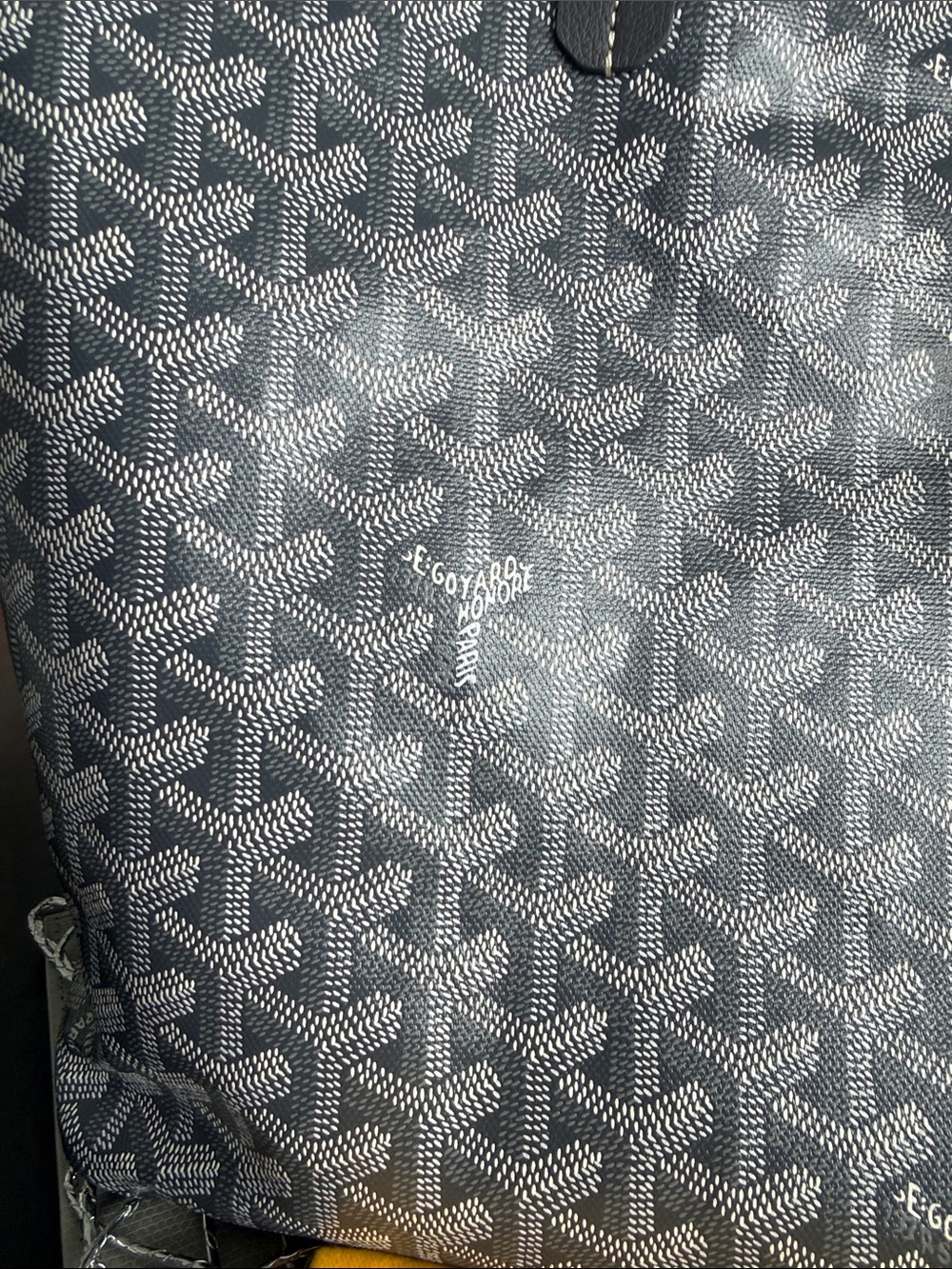 Goyard Gray St. Louis Tote with Purple Horse Charm - Picture 3 of 9